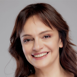 Selen UÇER